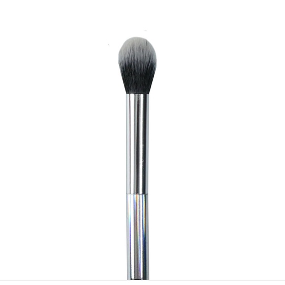 F.A.R.A.H  22E SHADE AND BLEND BRUSH - Picture 3 of 10
